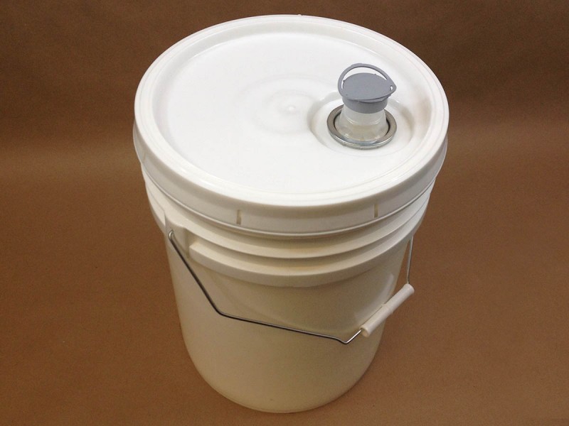 5.5 Gallon Containers Yankee Containers Drums, Pails, Cans, Bottles