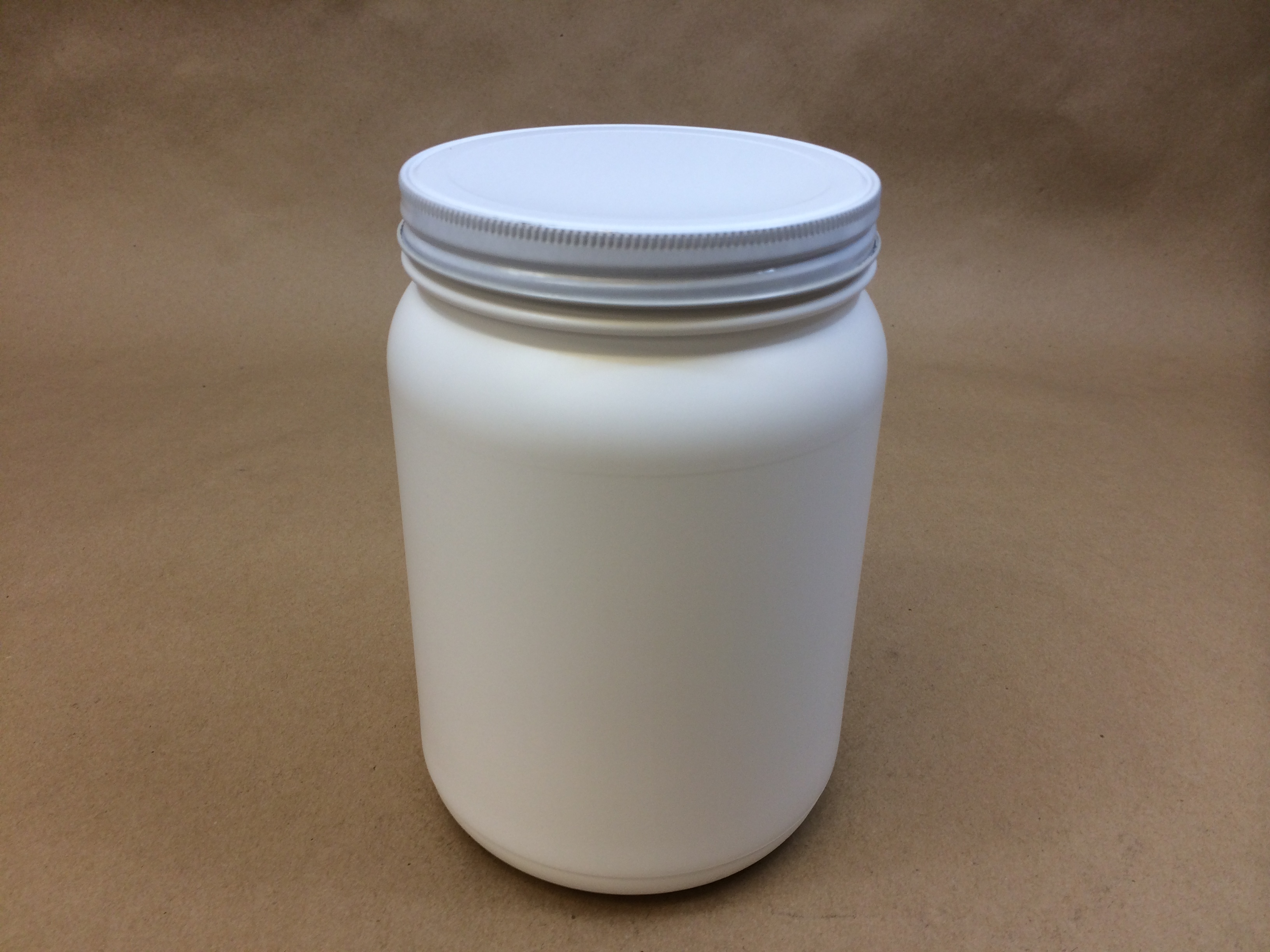 https://www.yankeecontainers.com/c/wp-content/uploads/2014/07/3-Pint-white-plastic-jar-with-metal-110mm-cap.jpg